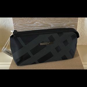 ❤️ Burberry Travel Dopp Toiletry Nova Check detail Bag